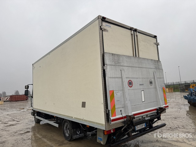 2008 Renault Midlum 220Dxi 4x2 Refrigerated Truck - Camión frigorífico: foto 5 2008 Renault Midlum 220Dxi 4x2 Refrigerated Truck - Camión frigorífico: foto 5