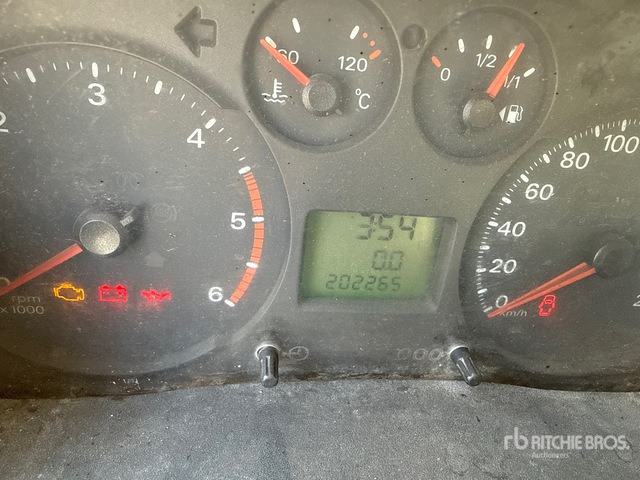 2011 Ford Transit (Inoperable) Dump Truck: Light Duty - Camión volquete: foto 3 2011 Ford Transit (Inoperable) Dump Truck: Light Duty - Camión volquete: foto 3