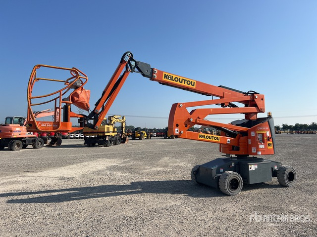 2012 Haulotte HA15IP Articulating Boom Lift - Plataforma articulada: foto 1 2012 Haulotte HA15IP Articulating Boom Lift - Plataforma articulada: foto 1