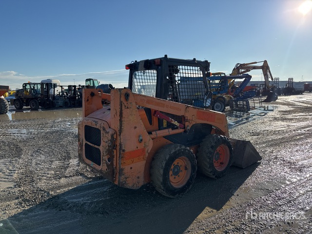 2012 Komatsu SK714-2 Skid Steer Loader - Minicargadora: foto 3 2012 Komatsu SK714-2 Skid Steer Loader - Minicargadora: foto 3