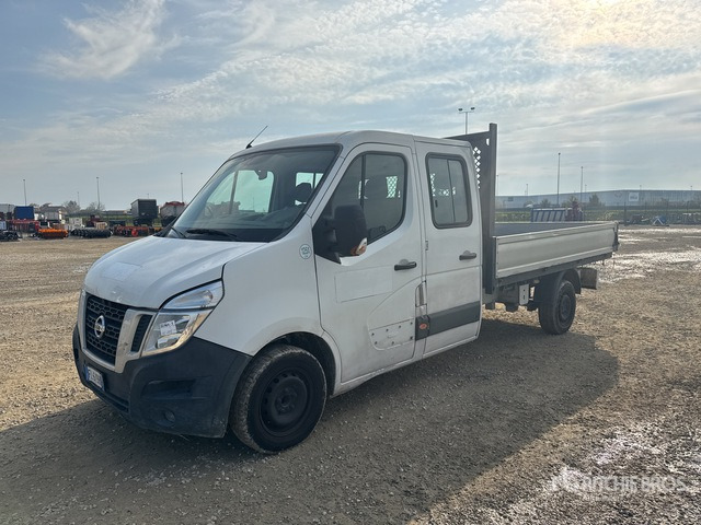 2017 Nissan NV400 Crew Cab Flatbed Truck - Camión caja abierta: foto 1 2017 Nissan NV400 Crew Cab Flatbed Truck - Camión caja abierta: foto 1