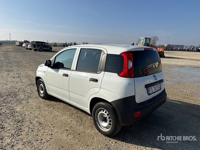 2018 Fiat Panda 1.2 69CV VAN EURO 6DT POP Van Truck - Camión caja cerrada: foto 3 2018 Fiat Panda 1.2 69CV VAN EURO 6DT POP Van Truck - Camión caja cerrada: foto 3