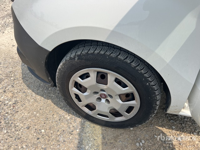 2019 Fiat Doblo Cargo Autocarro furgonato - Furgoneta pequeña: foto 5 2019 Fiat Doblo Cargo Autocarro furgonato - Furgoneta pequeña: foto 5