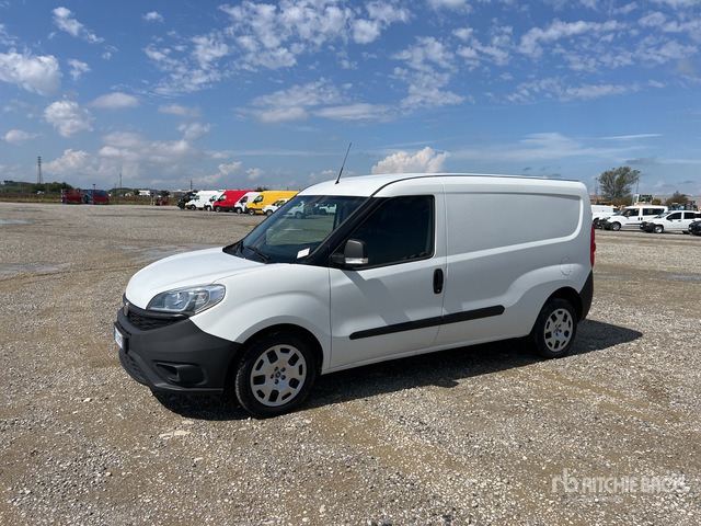 2020 Fiat Doblo CARGO MAXI 1.6 MJET 120CV LOUNGE Van Truck - Furgoneta pequeña: foto 1 2020 Fiat Doblo CARGO MAXI 1.6 MJET 120CV LOUNGE Van Truck - Furgoneta pequeña: foto 1