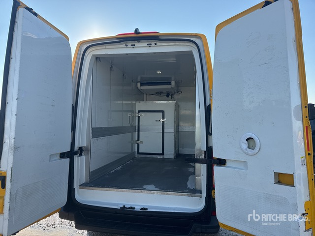 2020 Volkswagen E-Crafter electric 100kW 1-speed automati ... Refrigerated Truck - Camión frigorífico: foto 5 2020 Volkswagen E-Crafter electric 100kW 1-speed automati ... Refrigerated Truck - Camión frigorífico: foto 5