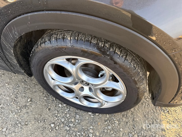 2023 Alfa Romeo Tonale 130CV HYBRID TCT7 SPRINT SUV - SUV/ Todoterreno: foto 4 2023 Alfa Romeo Tonale 130CV HYBRID TCT7 SPRINT SUV - SUV/ Todoterreno: foto 4