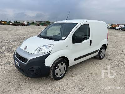 FIAT FIORINO 1.3 MULTIJET 95 CV E6D - Camión caja cerrada: foto 1 FIAT FIORINO 1.3 MULTIJET 95 CV E6D - Camión caja cerrada: foto 1