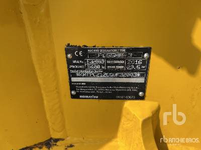 KOMATSU PC55MR-3 - Miniexcavadora: foto 5 KOMATSU PC55MR-3 - Miniexcavadora: foto 5