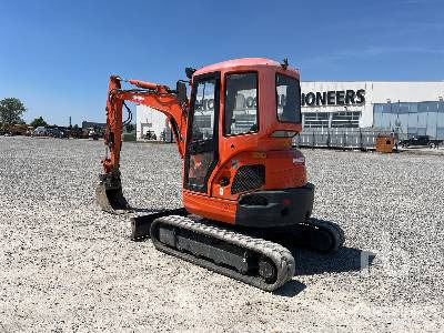 KUBOTA U35-3A2 - Miniexcavadora: foto 2 KUBOTA U35-3A2 - Miniexcavadora: foto 2