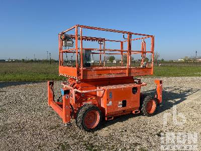 SKYJACK SJ6832RT 4x4 Diesel - Plataforma de tijeras: foto 1 SKYJACK SJ6832RT 4x4 Diesel - Plataforma de tijeras: foto 1