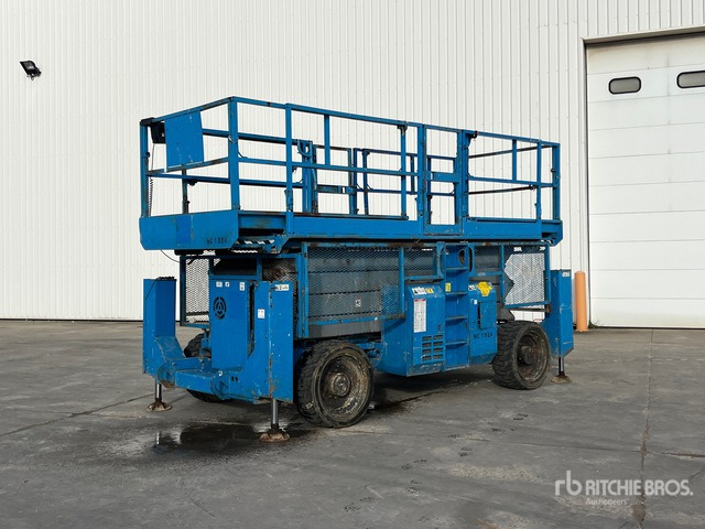 2007 Genie GS4390 4x4 Nacelle Ciseaux Diesel Scissor Lift - Plataforma de tijeras: foto 2 2007 Genie GS4390 4x4 Nacelle Ciseaux Diesel Scissor Lift - Plataforma de tijeras: foto 2