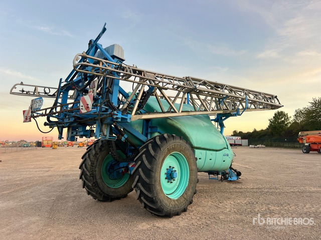 2008 Berthoud Tenor 55-60 DP Tronic 42 m High Clearance Pulverisate ... Pull-Type Sprayer - Pulverizador arrastrado: foto 3 2008 Berthoud Tenor 55-60 DP Tronic 42 m High Clearance Pulverisate ... Pull-Type Sprayer - Pulverizador arrastrado: foto 3
