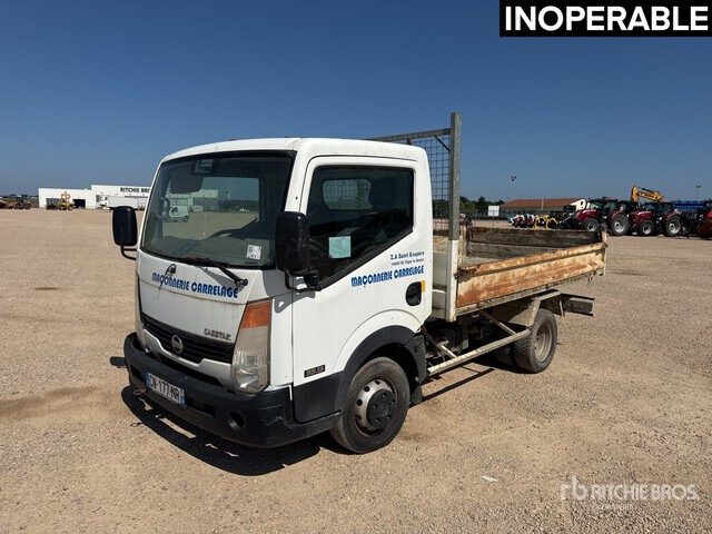 2008 Nissan Cabstar 35.13 Camion Benne (Inoperable) Dump Truck: Light Duty - Camión volquete: foto 2 2008 Nissan Cabstar 35.13 Camion Benne (Inoperable) Dump Truck: Light Duty - Camión volquete: foto 2