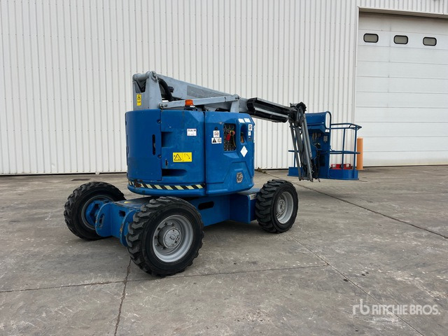 2012 Genie Z34/22 4WD Diesel Nacelle Articulee Articulating Boom Lift - Plataforma articulada: foto 1 2012 Genie Z34/22 4WD Diesel Nacelle Articulee Articulating Boom Lift - Plataforma articulada: foto 1