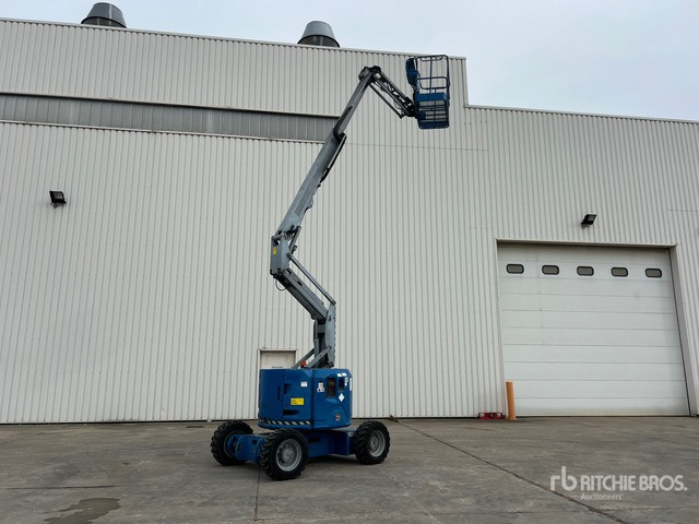 2012 Genie Z34/22 4WD Diesel Nacelle Articulee Articulating Boom Lift - Plataforma articulada: foto 3 2012 Genie Z34/22 4WD Diesel Nacelle Articulee Articulating Boom Lift - Plataforma articulada: foto 3