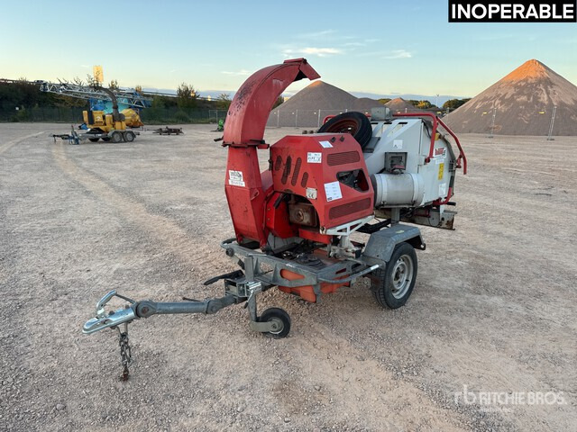 2014 Bugnot 55 BVN56 Broyeur A Vegetaux (Inoperable) Wood Chipper - Trituradora de madera: foto 1 2014 Bugnot 55 BVN56 Broyeur A Vegetaux (Inoperable) Wood Chipper - Trituradora de madera: foto 1