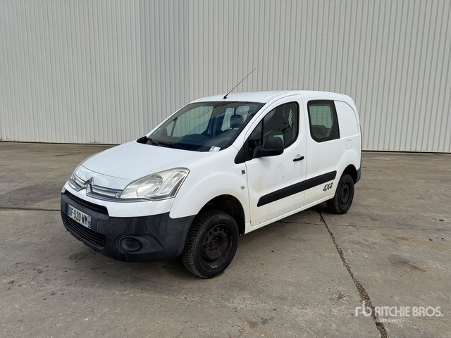 2014 Citroen Berlingo Dangel 4x4 Vehicule Utilitaire Cargo Van - Furgoneta pequeña: foto 1 2014 Citroen Berlingo Dangel 4x4 Vehicule Utilitaire Cargo Van - Furgoneta pequeña: foto 1