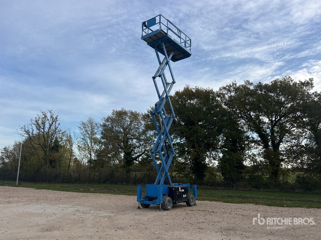 2017 Genie GS-3369RT 4x4 Diesel Nacelle Ciseau Scissor Lift - Plataforma de tijeras: foto 3 2017 Genie GS-3369RT 4x4 Diesel Nacelle Ciseau Scissor Lift - Plataforma de tijeras: foto 3