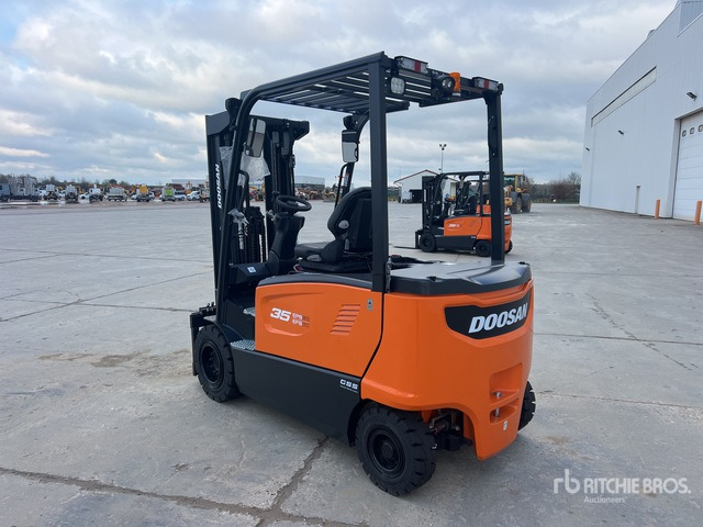 2023 Doosan B35X-7 PLUS 3500 kg Chariot Elevateur Elect ... Electric Forklift - Carretilla elevadora eléctrica: foto 3 2023 Doosan B35X-7 PLUS 3500 kg Chariot Elevateur Elect ... Electric Forklift - Carretilla elevadora eléctrica: foto 3