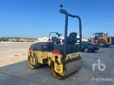 BOMAG BW138AD Compacteur Vibrant Tandem - Apisonadora de asfalto: foto 2 BOMAG BW138AD Compacteur Vibrant Tandem - Apisonadora de asfalto: foto 2
