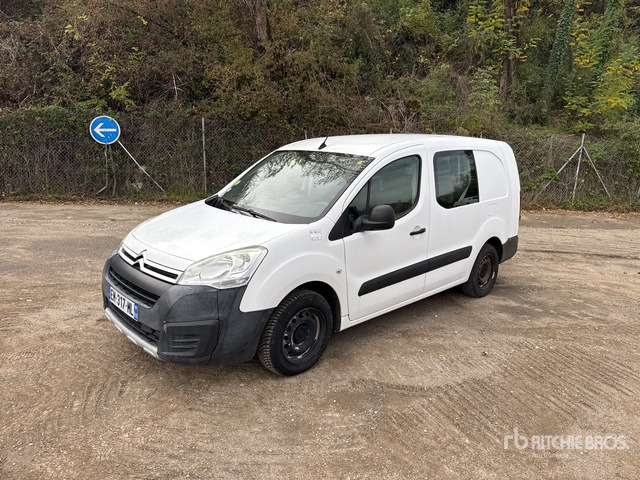 2017 Citroen Berlingo Vehicule Utilitaire Cargo Van - Furgoneta: foto 1 2017 Citroen Berlingo Vehicule Utilitaire Cargo Van - Furgoneta: foto 1