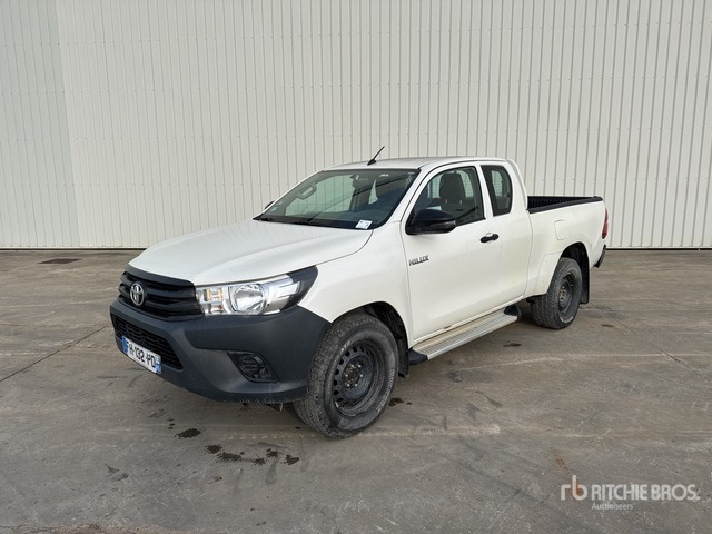 2019 Toyota Hilux Vehicule Utilitaire Cargo Van - Furgoneta: foto 2 2019 Toyota Hilux Vehicule Utilitaire Cargo Van - Furgoneta: foto 2