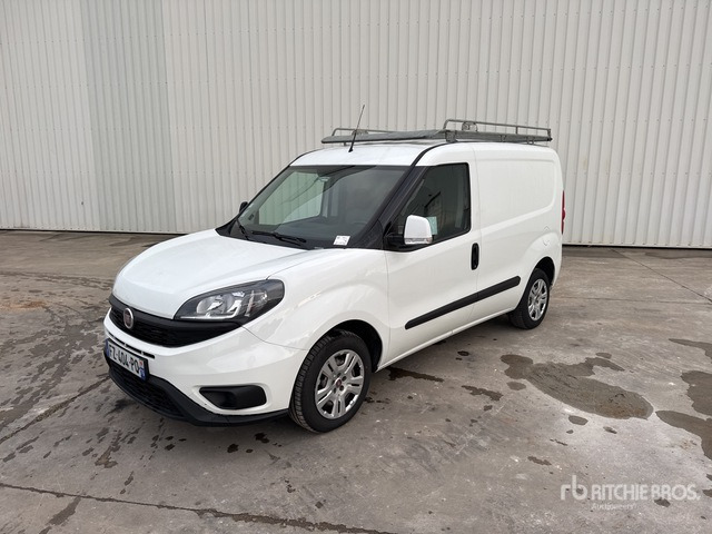 2021 Fiat Doblo Vehicule Utilitaire Cargo Van - Furgoneta: foto 1 2021 Fiat Doblo Vehicule Utilitaire Cargo Van - Furgoneta: foto 1