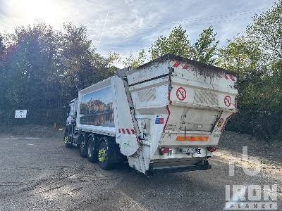 MERCEDES BENZ ANTOS 3240 8x2 Twin-Steer Rear Loader Cami ... - Camión de basura: foto 2 MERCEDES BENZ ANTOS 3240 8x2 Twin-Steer Rear Loader Cami ... - Camión de basura: foto 2