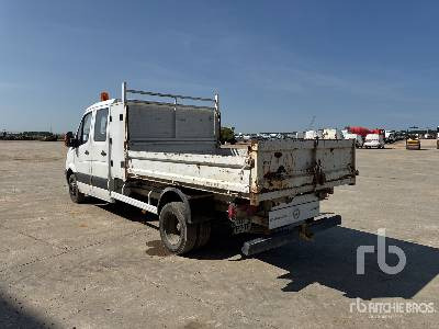 MERCEDES SPRINTER 513 CD 4x2 Camion Benne - Furgón: foto 3 MERCEDES SPRINTER 513 CD 4x2 Camion Benne - Furgón: foto 3