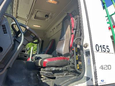 Camión volquete VOLVO FMX 420 8x4 Camion Benne: foto 11