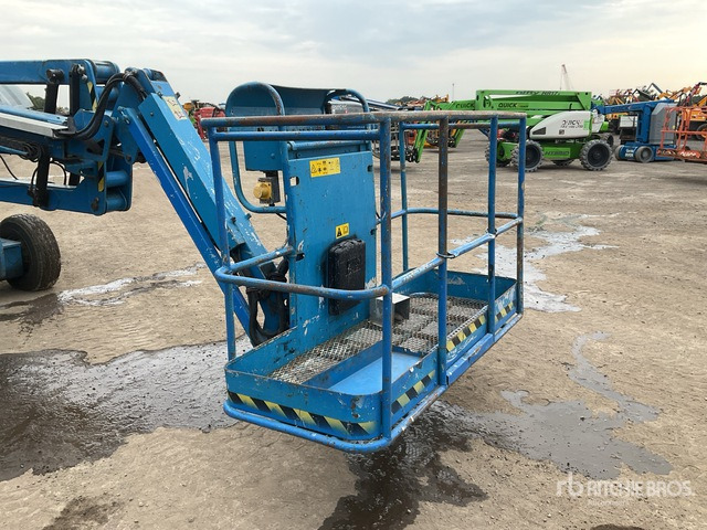 2012 Genie Z45/25J 2WD Hybrid Articulating Boom Lift - Plataforma articulada: foto 4 2012 Genie Z45/25J 2WD Hybrid Articulating Boom Lift - Plataforma articulada: foto 4