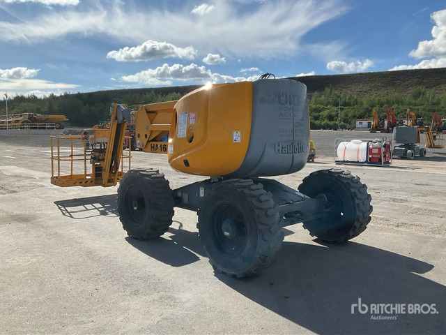 2014 Haulotte HA16PX 4WD Diesel Articulating Boom Lift - Plataforma articulada: foto 4 2014 Haulotte HA16PX 4WD Diesel Articulating Boom Lift - Plataforma articulada: foto 4