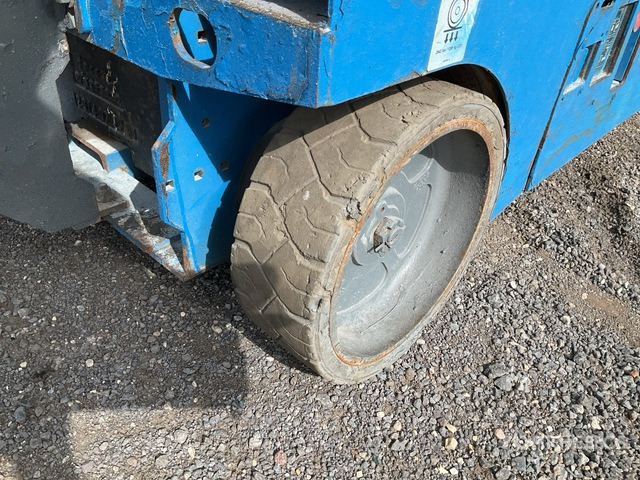 2015 Genie GS-4047 Electric Scissor Lift - Plataforma de tijeras: foto 5 2015 Genie GS-4047 Electric Scissor Lift - Plataforma de tijeras: foto 5