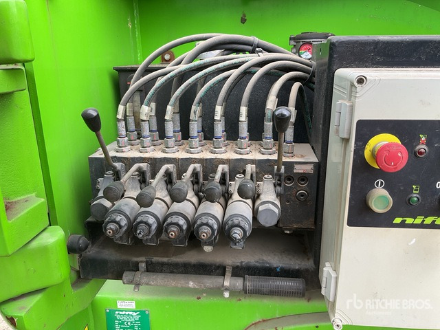 2015 Nifty HR17 4WD Hybrid Articulating Boom Lift - Plataforma articulada: foto 5 2015 Nifty HR17 4WD Hybrid Articulating Boom Lift - Plataforma articulada: foto 5