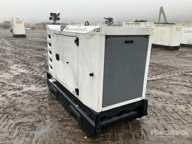 2015 Sdmo R33 Generator Set - Generador industriale: foto 3 2015 Sdmo R33 Generator Set - Generador industriale: foto 3