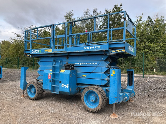 2016 Genie GS-5390 4x4 Diesel Scissor Lift - Plataforma de tijeras: foto 2 2016 Genie GS-5390 4x4 Diesel Scissor Lift - Plataforma de tijeras: foto 2