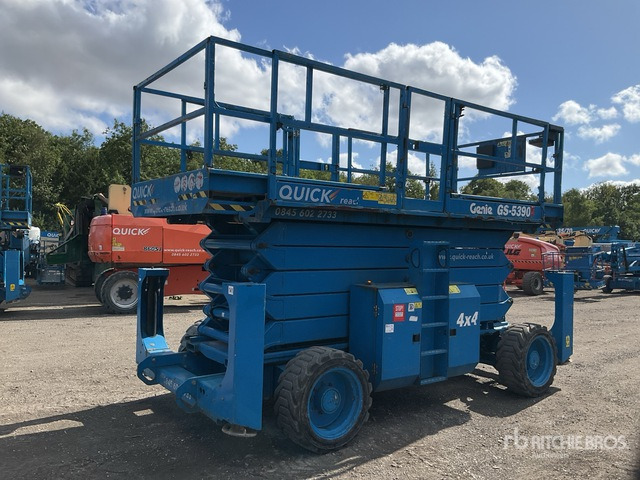 2016 Genie GS-5390 4x4 Diesel Scissor Lift - Plataforma de tijeras: foto 3 2016 Genie GS-5390 4x4 Diesel Scissor Lift - Plataforma de tijeras: foto 3