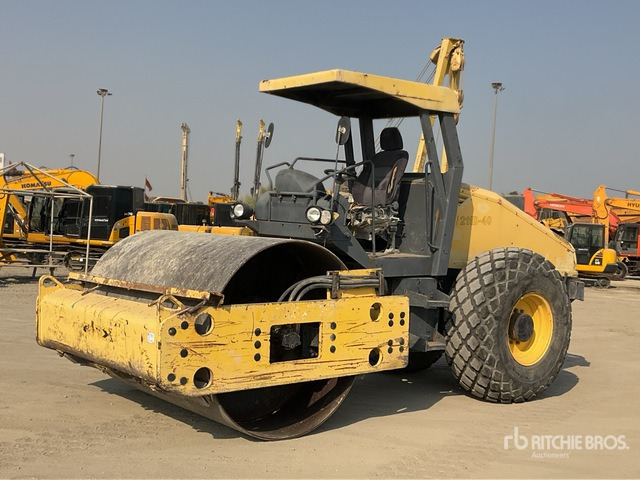 2010 Bomag BW211D-40 - Compactador: foto 3 2010 Bomag BW211D-40 - Compactador: foto 3