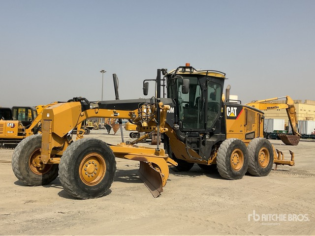 2010 Cat 140M - Grader: foto 2 2010 Cat 140M - Grader: foto 2