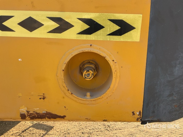 2011 Komatsu HM400-2R Articulated Dump Truck - Dúmper articulado: foto 4 2011 Komatsu HM400-2R Articulated Dump Truck - Dúmper articulado: foto 4