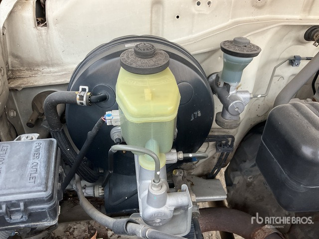 SUV/ Todoterreno 2011 Toyota Land Cruiser LX 76R 4x4 SUV: foto 6