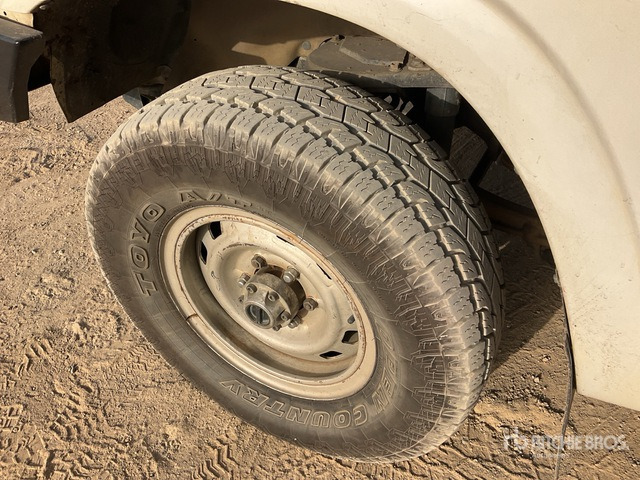 2013 Nissan Patrol GL 4x4 SUV - SUV/ Todoterreno: foto 5 2013 Nissan Patrol GL 4x4 SUV - SUV/ Todoterreno: foto 5