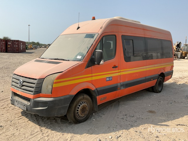 2014 Volkswagen Crafter 4x2 18-Seat Mini (Inoperable) Bus - Minibús, Furgoneta de pasajeros: foto 2 2014 Volkswagen Crafter 4x2 18-Seat Mini (Inoperable) Bus - Minibús, Furgoneta de pasajeros: foto 2