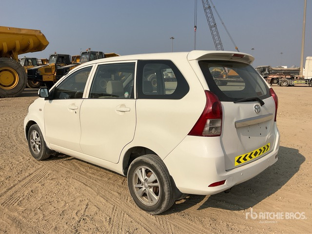 2015 Toyota Avanza Minivan - Coche: foto 2 2015 Toyota Avanza Minivan - Coche: foto 2
