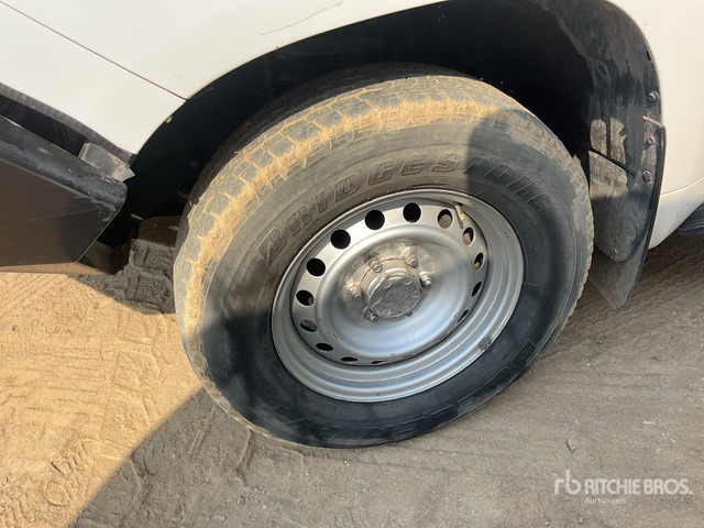 2015 Toyota Prado TX 150L 4x4 SUV - SUV/ Todoterreno: foto 5 2015 Toyota Prado TX 150L 4x4 SUV - SUV/ Todoterreno: foto 5