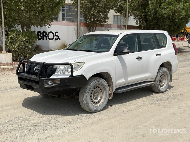 2018 Toyota Prado 150L 4x4 SUV - SUV/ Todoterreno: foto 1 2018 Toyota Prado 150L 4x4 SUV - SUV/ Todoterreno: foto 1