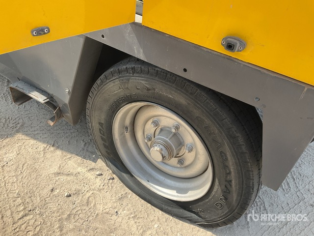 2020 Atlas Copco XRVS1350 CD Mobile Air Compressor - Compresor de aire: foto 5 2020 Atlas Copco XRVS1350 CD Mobile Air Compressor - Compresor de aire: foto 5