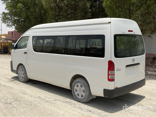 2018 Toyota Hiace High Roof 4x2 16-Seat Mini Bus - Autobús: foto 3 2018 Toyota Hiace High Roof 4x2 16-Seat Mini Bus - Autobús: foto 3