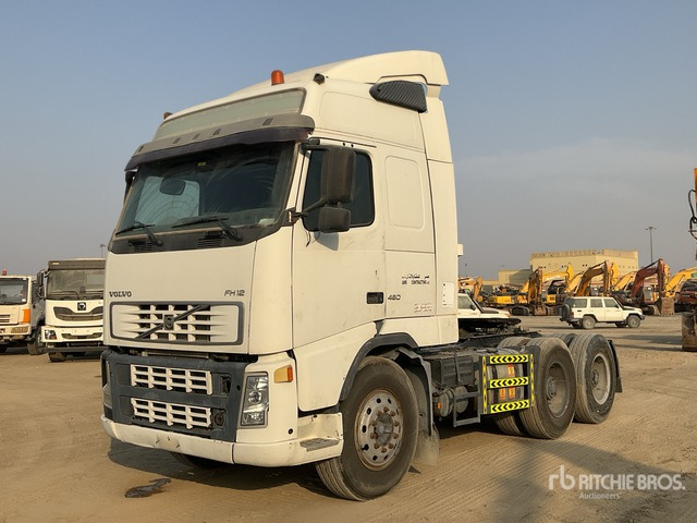 2002 Volvo FH12 6x4 T/A Sleeper Truck Tractor - Cabeza tractora: foto 2 2002 Volvo FH12 6x4 T/A Sleeper Truck Tractor - Cabeza tractora: foto 2