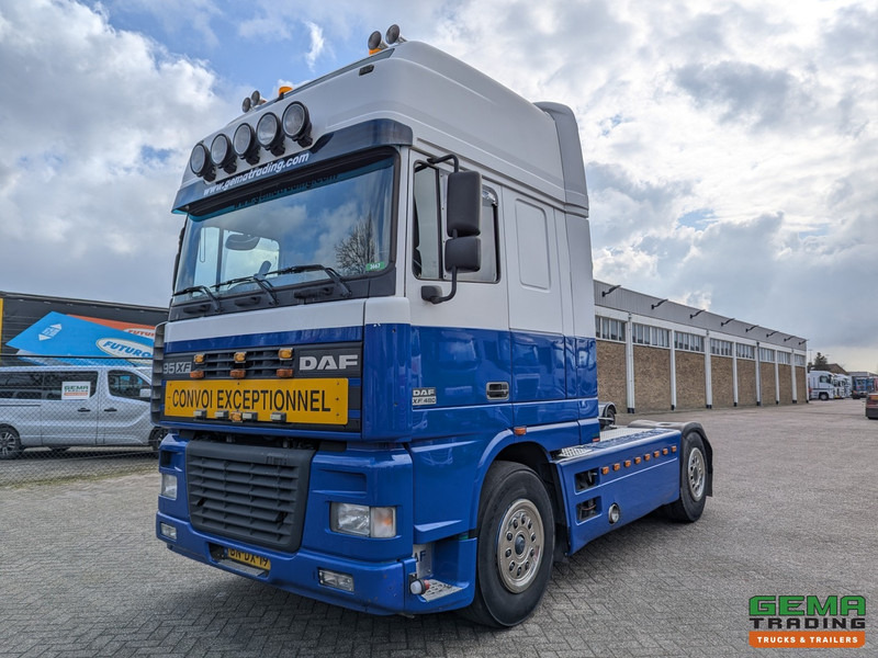 DAF 95XF.480 4x2 Superspacecab Euro3 - Handgeschakeld - Limited Edition Interieur - Side Skirts - Luchthoorns - Cabeza tractora: foto 1 DAF 95XF.480 4x2 Superspacecab Euro3 - Handgeschakeld - Limited Edition Interieur - Side Skirts - Luchthoorns - Cabeza tractora: foto 1